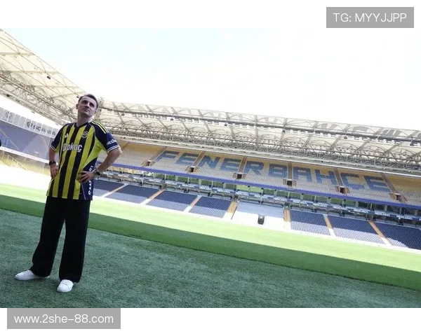 穆里尼奥求购奥尔索利尼遭拒:费内巴切碰壁,球员铁心留守意甲(1) 穆里尼奥求购奥尔索利尼遭拒:费内巴切碰壁,球员铁心留守意甲(1)